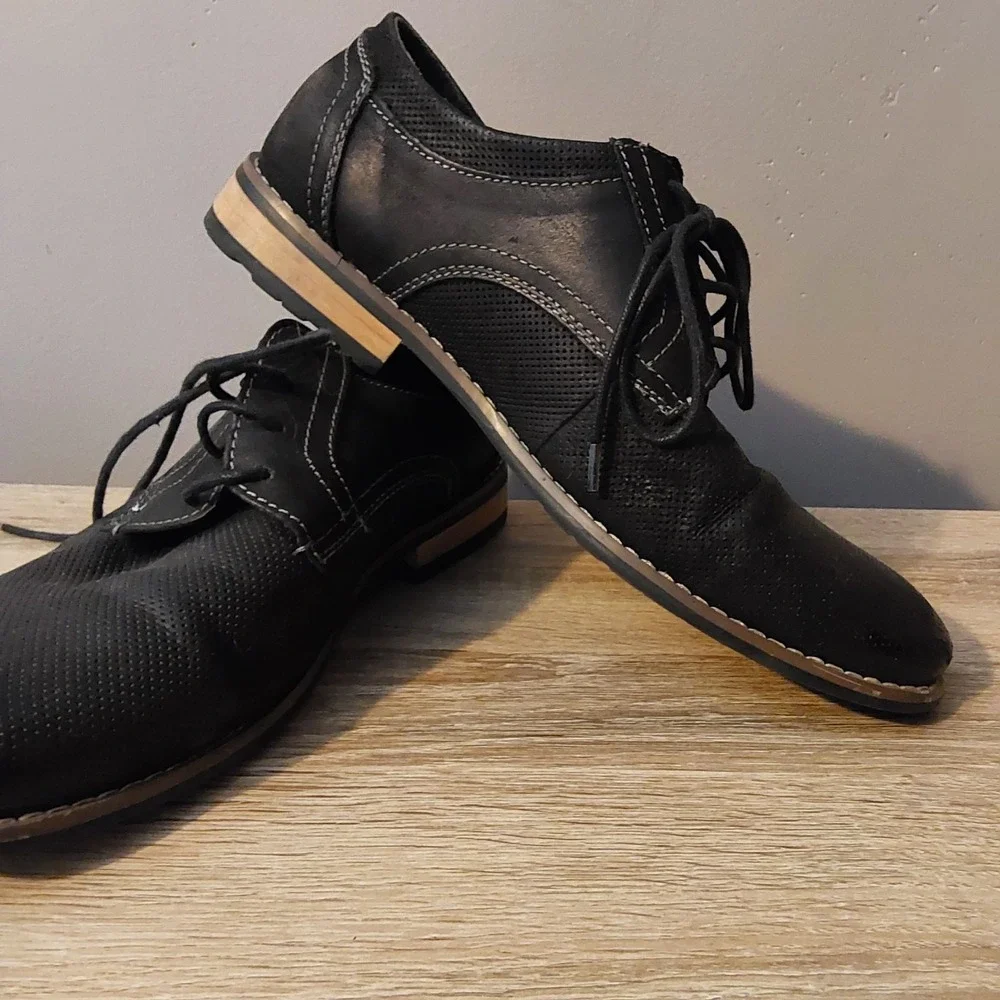 Steve Madden Mens Cherp Derby Dress Shoes 10.5‎ Black Leather Perforated Lace Up